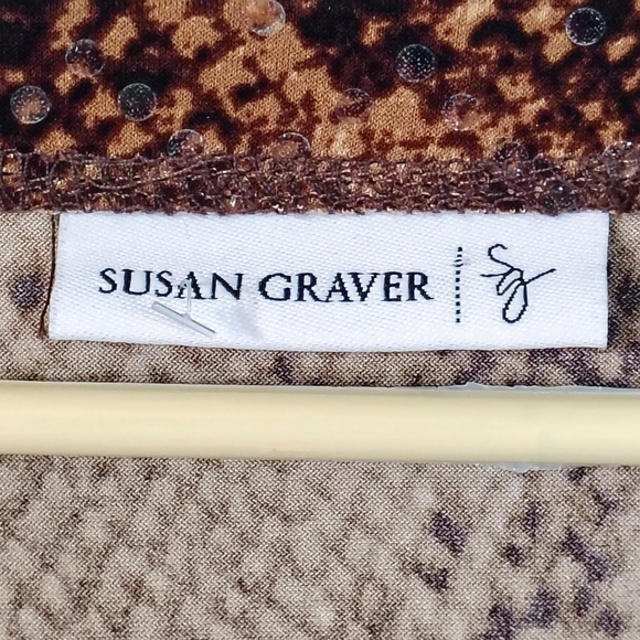 Susan Graver Susan Graver Brown Animal Print Sequin Top LX - 2X - Picture 10 of 11